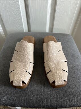 Aerosoles Croc Embossed Sandals